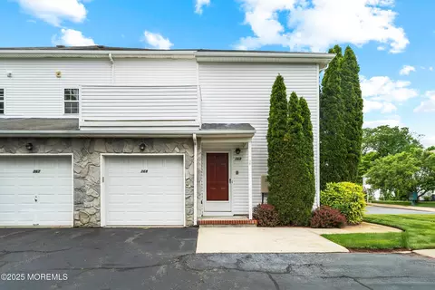 368 Volley Ct, Wall, NJ 07719
