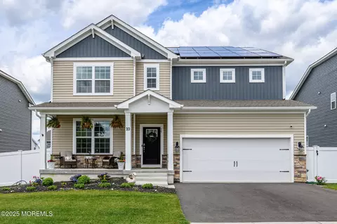 10 Osprey Ave, Manahawkin, NJ 08050