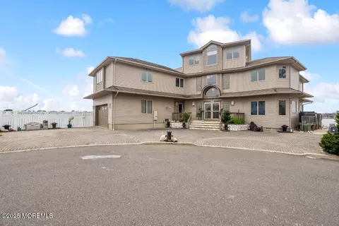 3506 Churchill Dr, Toms River, NJ 08753