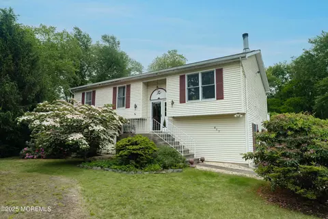 817 Wright Debow Rd, Jackson, NJ 08527
