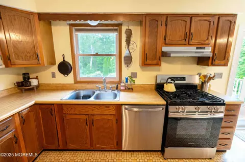 817 Wright Debow Rd, Jackson, NJ 08527 photo 8
