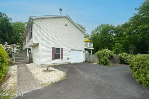 817 Wright Debow Rd, Jackson, NJ 08527 photo 3