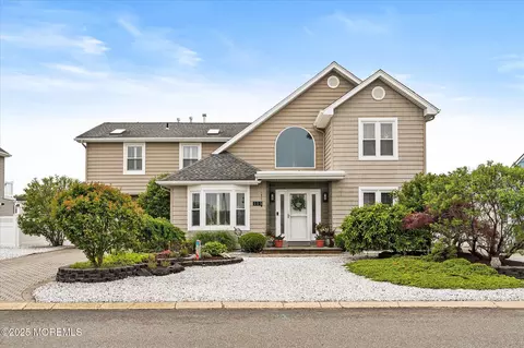 117 Eileen Ln, Manahawkin, NJ 08050