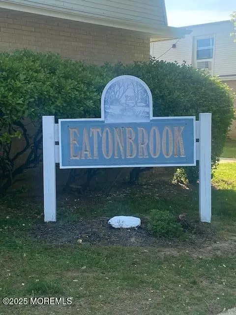 99 White St #D, Eatontown, NJ 07724