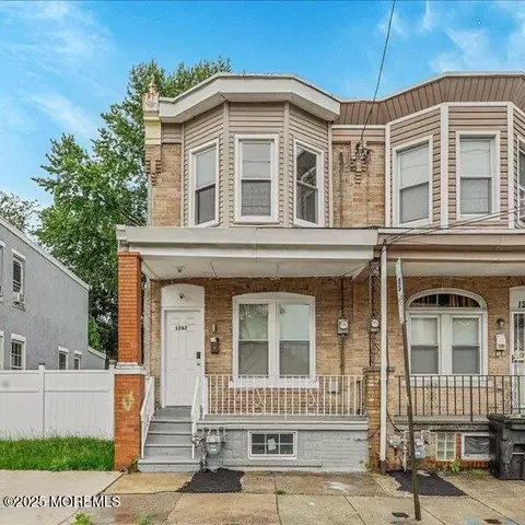 1262 Thurman St, Camden, NJ 08104