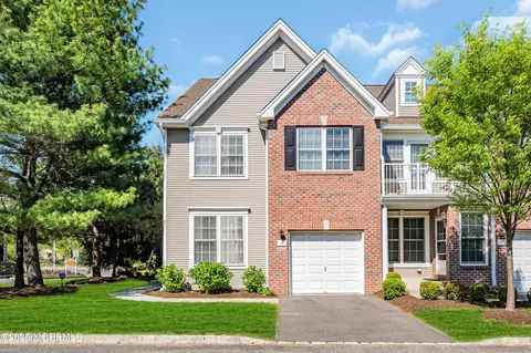 1 Ironwood Ct, Middletown, NJ 07748