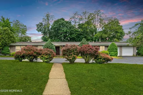 606 Deal Rd, Oakhurst, NJ 07755