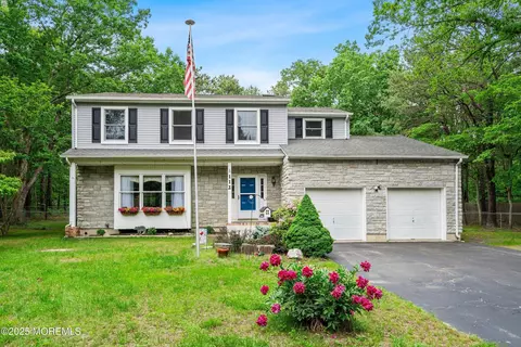 112 Richter Rd, Jackson, NJ 08527