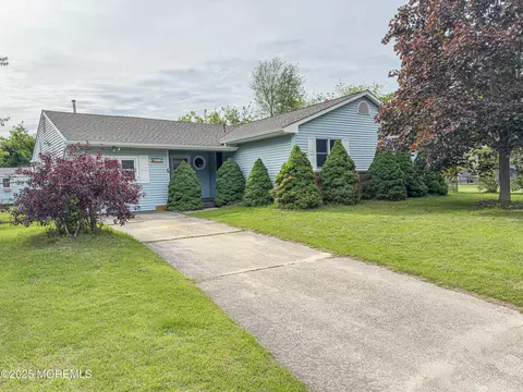 113 Boulder Lake Dr, Little Egg Harbor, NJ 08087