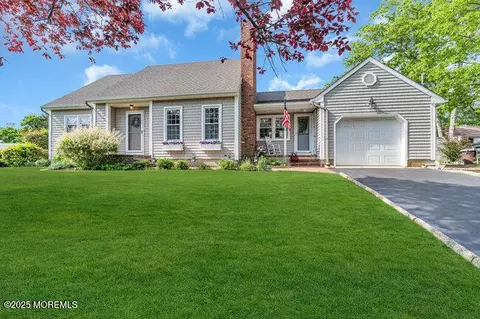 1304 Lenape Trl, Manasquan, NJ 08736
