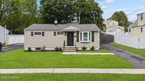 69 Helen Ave, Freehold, NJ 07728