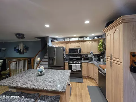 Kitchen - 19 Fordham Rd, Jackson, NJ 08527 photo 3 of 4