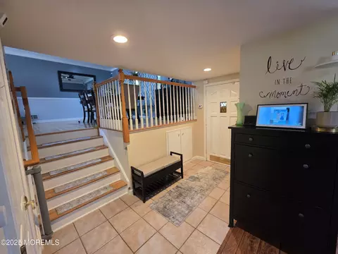 Entry Way - 19 Fordham Rd, Jackson, NJ 08527 photo 2 of 3