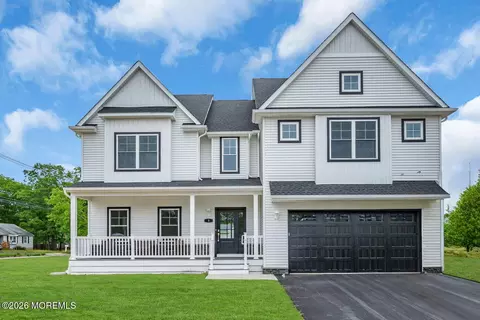 1 Potters Ct, Bayville, NJ 08721