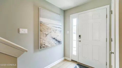 17 Bay Breeze Dr, Waretown, NJ 08758