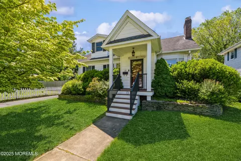 13 Poplar Ave, Fair Haven, NJ 07704