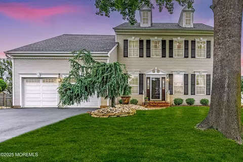 104 Plumstead Dr, Freehold, NJ 07728