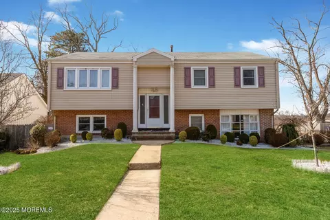 193 W Sylvania Ave, Neptune City, NJ 07753