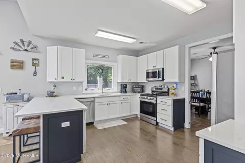62 E 5th St, Howell, NJ 07731 photo 17