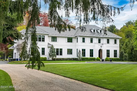 5 Laurel Ln, Rumson, NJ 07760