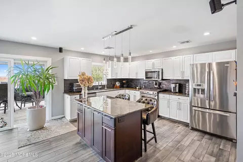 Kitchen - 37 Florence Ave, Leonardo, NJ 07737 photo 1 of 2
