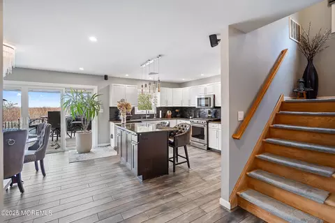 Entry Way - 37 Florence Ave, Leonardo, NJ 07737 photo 1 of 1