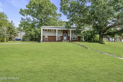1 Texas Dr, Jackson, NJ 08527