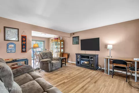 Living - 1 Texas Dr, Jackson, NJ 08527 photo 1 of 2