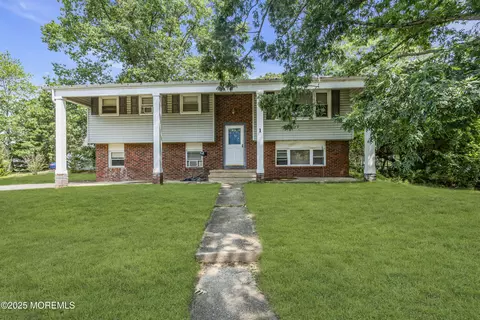 Exterior - 1 Texas Dr, Jackson, NJ 08527 photo 2 of 6