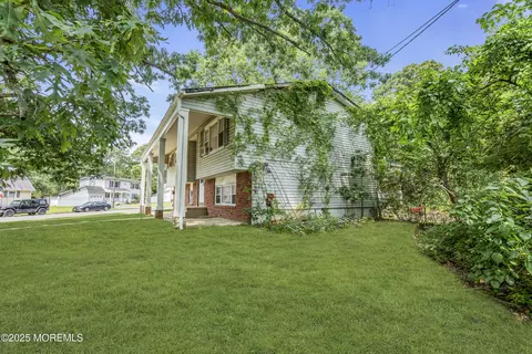 Exterior - 1 Texas Dr, Jackson, NJ 08527 photo 4 of 6