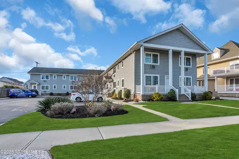 107 3rd Ave #B1, Belmar, NJ 07719