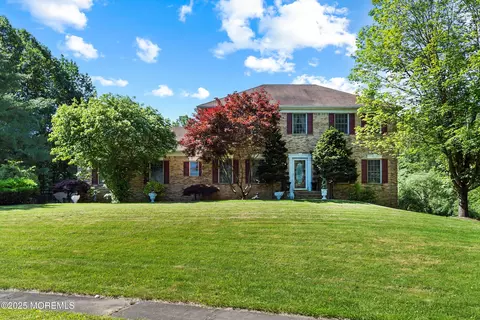 8 Barc Ln, Perrineville, NJ 08535