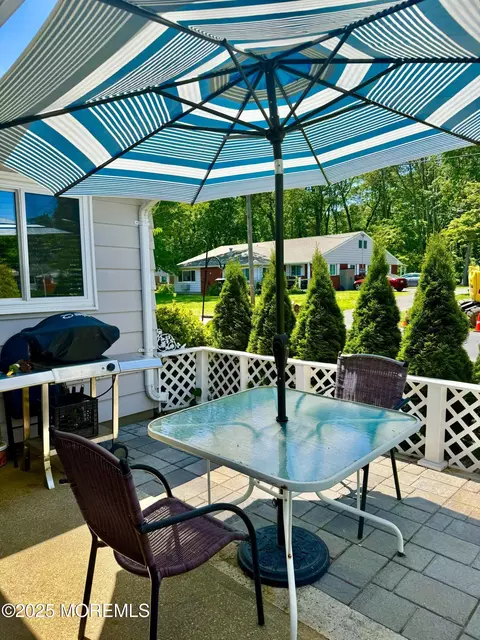 16 B Robin St #16B, Manchester, NJ 08759