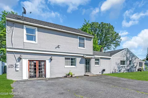 2419 Mallow St, Point Pleasant, NJ 08742