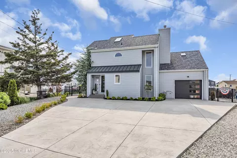 Exterior - 1213 Ariel Dr, Forked River, NJ 08731 photo 2 of 11