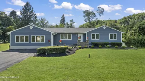 11 Water St, Colts Neck, NJ 07722