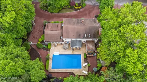 221 Lloyd Rd, Aberdeen, NJ 07747