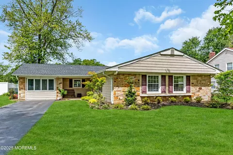 511 Line Rd, Aberdeen, NJ 07747
