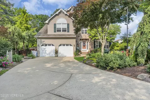 26 Derringer Dr, Howell, NJ 07731