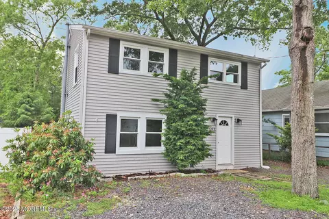 503 Center St, Forked River, NJ 08731