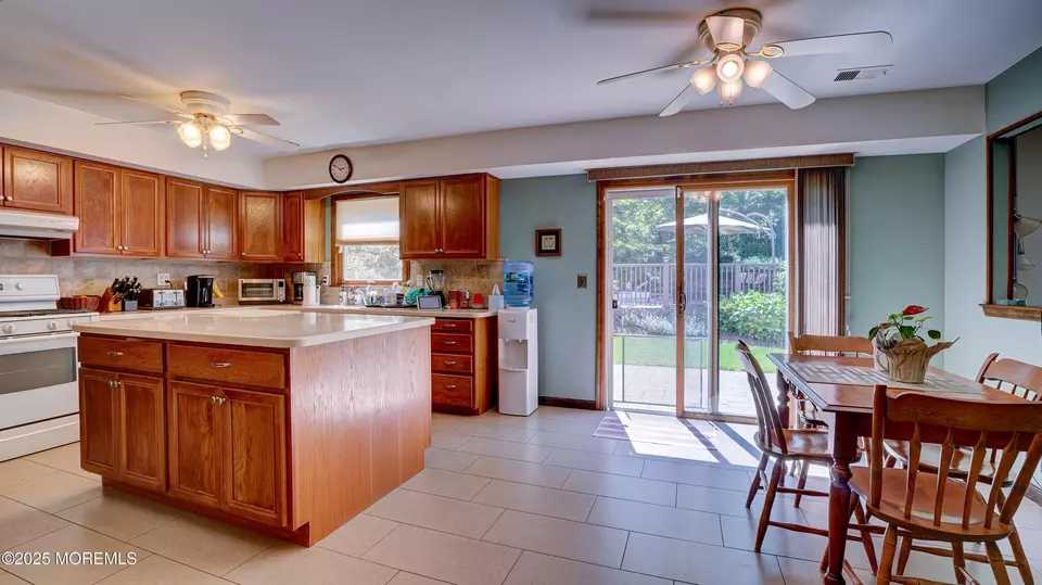 Kitchen - 9 Toby Ter, Monroe, NJ 08831 photo 2 of 4