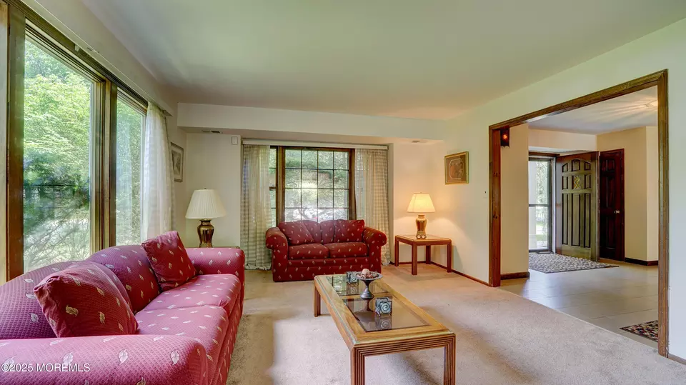 Living - 9 Toby Ter, Monroe, NJ 08831 photo 2 of 4