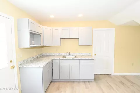 Kitchen - 6 Marc Ln, North Hanover, NJ 08562 photo 7 of 7