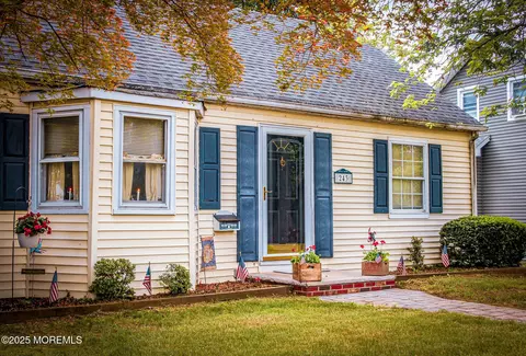 243 Main St, Port Monmouth, NJ 07758