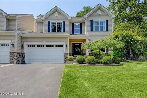 10 Unity Ct, Middletown, NJ 07748