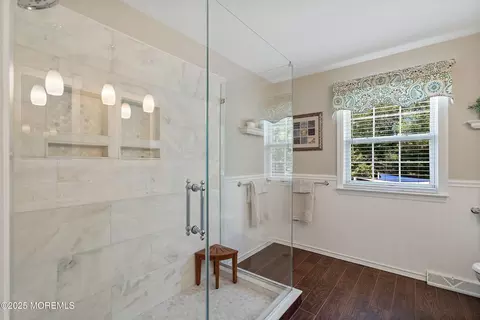 Bath - 5 Persimmon Dr, Jackson, NJ 08527 photo 2 of 4
