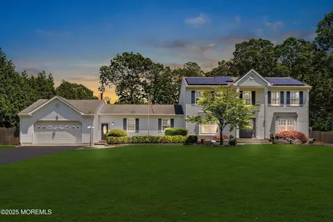 Exterior - 5 Persimmon Dr, Jackson, NJ 08527 photo 2 of 10