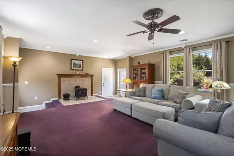 Living - 5 Persimmon Dr, Jackson, NJ 08527 photo 2 of 3