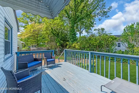Exterior - 206 Midstreams Rd, Brick, NJ 08723 photo 4 of 13