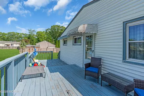 Exterior - 206 Midstreams Rd, Brick, NJ 08723 photo 2 of 13